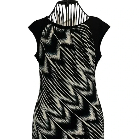 London Times Sleeveless Short Dress - Size 4P - Picture 1 of 3